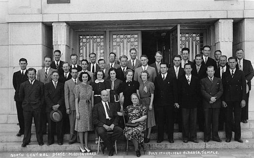 Mainly North Central States missionaries July 1940 at Cardston Temple .